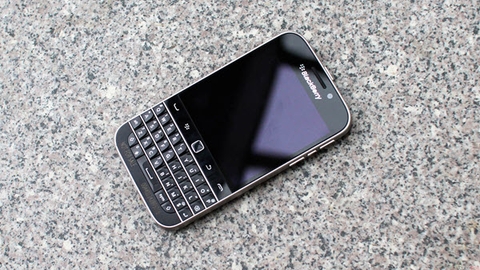 Tìm hiểu thiết kế của điện thoại Blackberry Q20