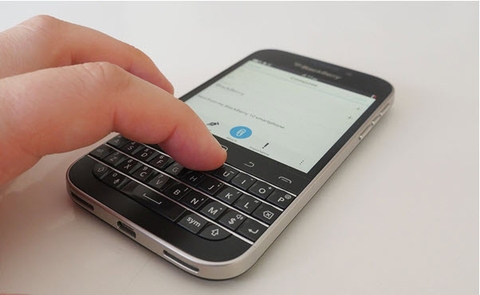 Giá BlackBerry Q20 cũ bao nhiêu?