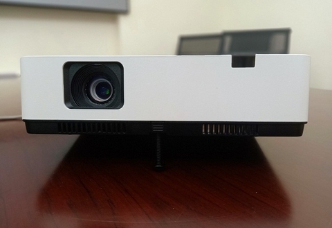 MÁY CHIẾU SMX MX-LS4000U