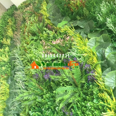 Thi công tưá»ng cây giả, hoa nhá»±a