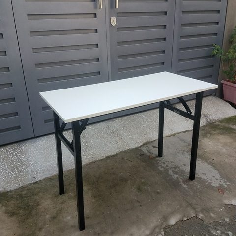 Bàn chân sắt gấp gọn mặt trắng chân đen 1m2x60 : BOV - 01