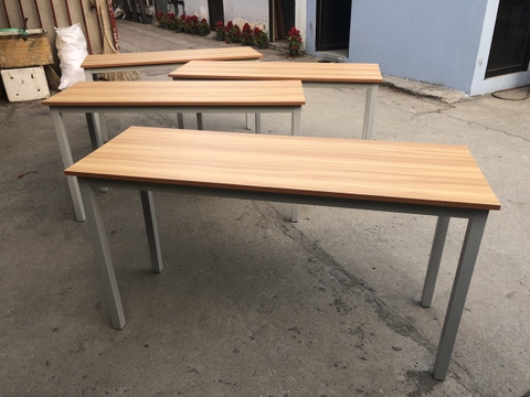 Bàn chân sắt vuông 1m4 : KG - V140