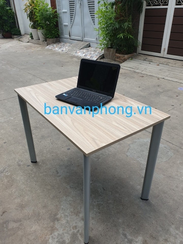 Bàn văn phòng chân sắt oval : OV - 1050