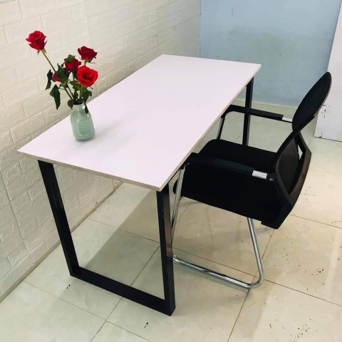 Combo bộ bàn ghế chân sắt khung lắp ráp 1m2x60 + Ghế chân quỳ lưới KG - B05