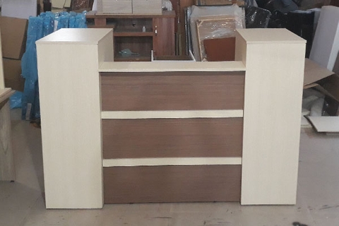Quầy lễ tân 2 hộc đứng : Q2105