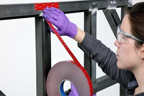 Băng keo cường lực 3M VHB – Lớp keo nhỏ, sức mạnh lớn