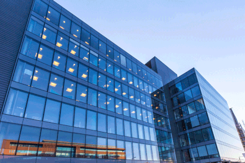 Dán Phim Cách Nhiệt Nhà Kính Giải Pháp Tiết Kiệm Và Thoải Mái Cho Không Gian Sống