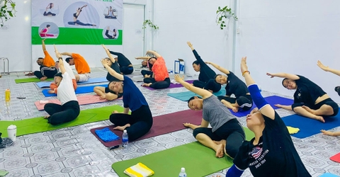 Yoga Ở Galup Có Gì Vui