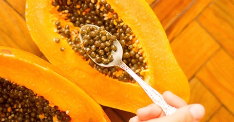 6 lợi ích sức khỏe ngoài sức tưởng tượng của hạt đu đủ