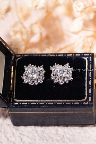 Khuyên tai bạc Việt Nam xi vàng trắng đính kim cương Moissanite Floral Cluster