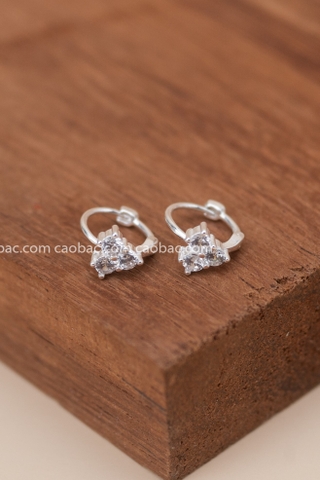 Khuyên tai bạc Việt Nam vòng tròn V đá (chiếc)