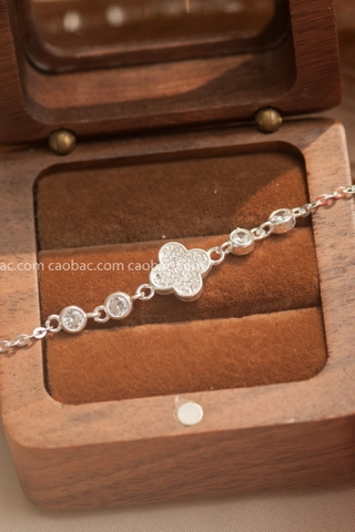 Lắc tay bạc Việt Nam Lucky Charm