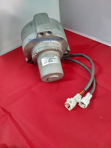 Mô Tơ Ga Kobelco SK200-3 | 2406U197F4, KP56RM2G-004, FD10222009