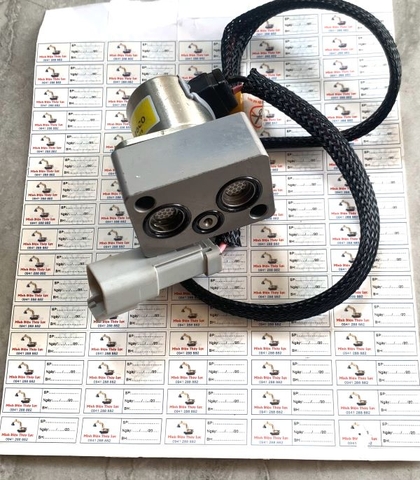 Van điện PC200-7