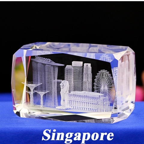 Tượng Singapore Pha Lê Chạm Khắc 3D - Quà Lưu Niệm Sang Trọng