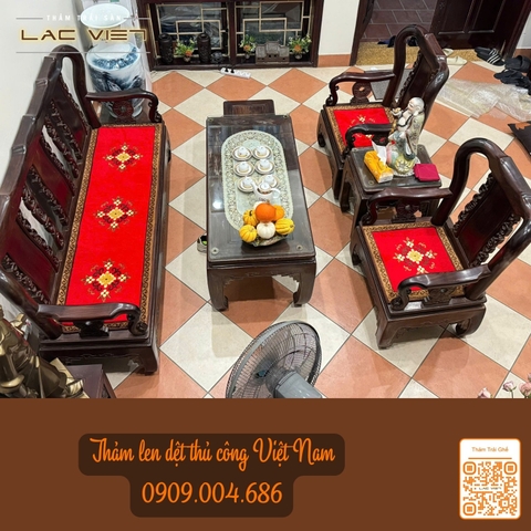 Len Dệt Tay Màu Đỏ Tươi – Điểm Nhấn Mạnh Mẽ