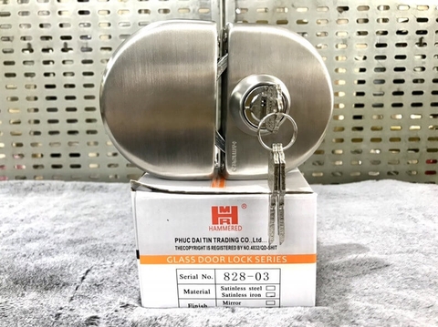 Khóa bán nguyệt đôi cho cửa kính