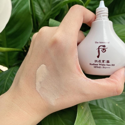 Kem BB Chống Nắng Whoo Gongjinhyang Seol Radiant White Sun BB (SPF 45/PA+++) Hàng Nội Địa