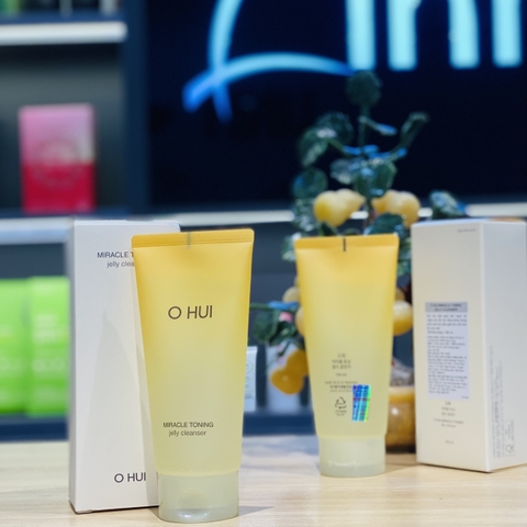 Sữa Rửa Mặt Dưỡng Sáng Da Ohui Miracle Toning Jelly Cleanser 160ml