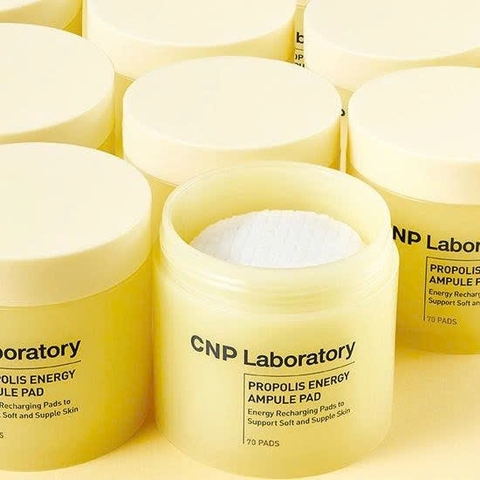 Miếng Toner Pad Phục Hồi Keo Ong CNP Laboratory Propolis Energy Ampule Pad 70 miếng