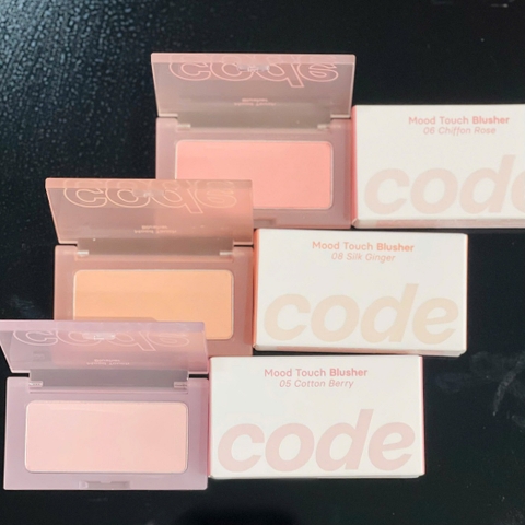 Má Hồng Code