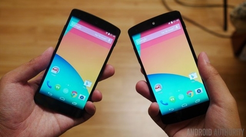 Sự khác nhau giữa Nexus 5 đen và trắng