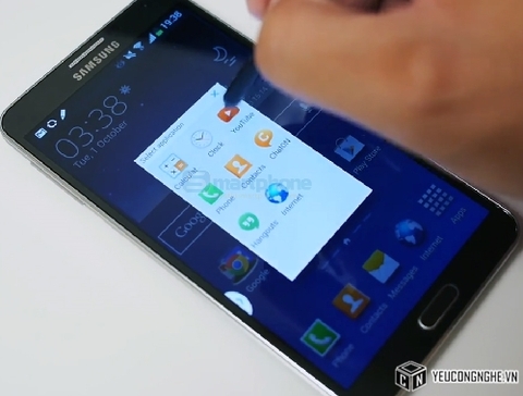 Samsung khoe độ bền Galaxy Note 4 bằng thử nghiệm bẻ cong