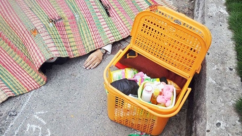 Đau xé lòng vụ sản phụ bị xe tông chết, thai nhi văng ra đường
