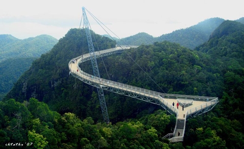 10 cây cầu có kiến trúc đặc biệt nhất thế giới