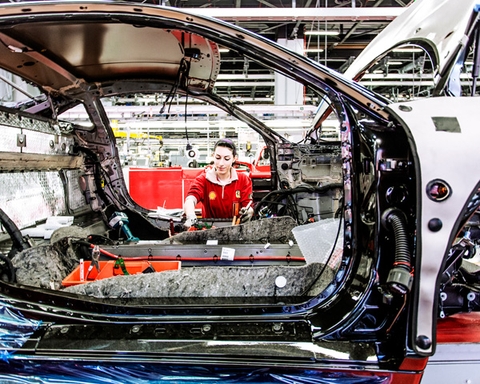 Bên trong nhà máy sản xuất siêu xe Ferrari
