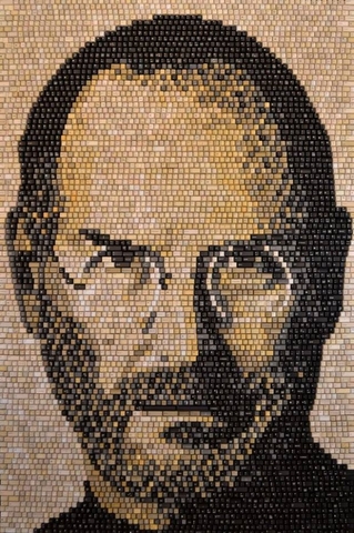 Dùng 6000 phím máy tính để tạo chân dung Steve Jobs
