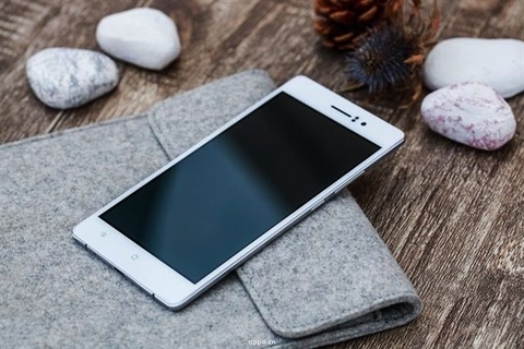 Cận cảnh mổ xẻ chiếc smartphone mỏng nhất hành tinh