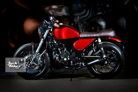 Honda CBR250R độ phong cách cổ điển Triumph Scrambler