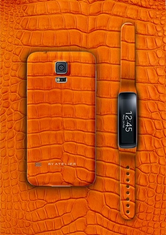 Galaxy S5, Galaxy Fit bọc da cá sấu sắp được bán tại Việt Nam