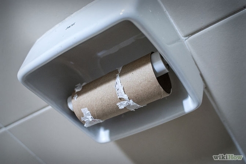 10 tuyệt chiêu “chữa cháy” khi đi vệ sinh bất ngờ… hết giấy