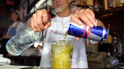 10 điều nên biết khi uống nước tăng lực Red Bull