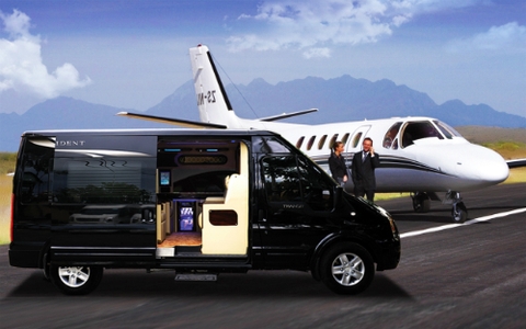 Ford Transit DCar President - chuyên cơ mặt đất tại Việt Nam