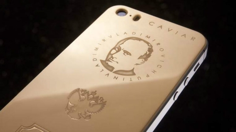 iPhone mạ vàng, khắc chân dung tổng thống Putin, giá "khủng"