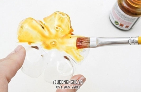 23 cách biến vỏ nhựa cũ thành tác phẩm nghệ thuật