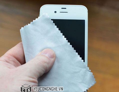 Cách xử lý khi iPhone rơi xuống nước
