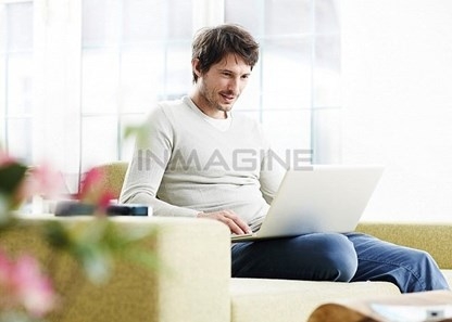 Phòng tránh việc cận thị khi làm việc trên máy tính