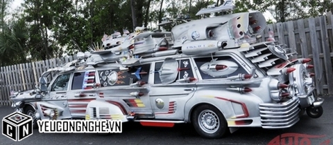 Finnjet Limousine tự thiết kế từ phế thải chỉ với 1 triệu đô
