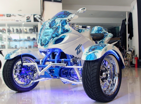 Đập hộp Suzuki Hayabusa hàng độc tại Việt Nam