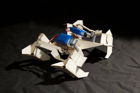 Robot tự gấp điêu luyện như origami
