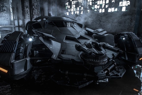 Lộ ảnh siêu xe mới của Batman cực hầm hố