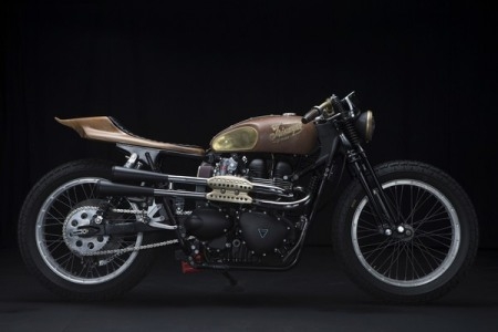 Chiếc Triumph Scrambler độ độc đáo của nữ võ sĩ quyền Anh
