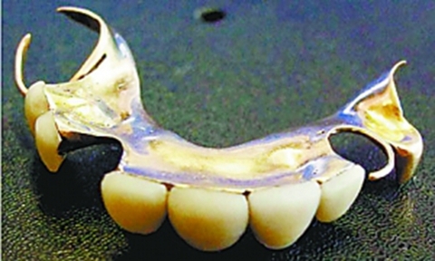 10 vật kỳ lạ được bán với giá "khủng" nhất