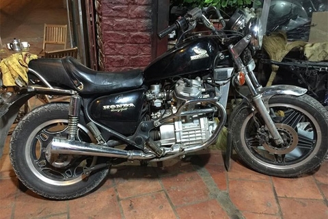 Thợ độ Việt lột xác Honda GL400 đời cổ