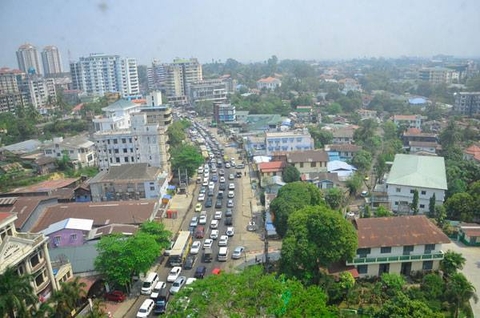 Myanmar đã cấm xe máy, và đây là đường phố của họ