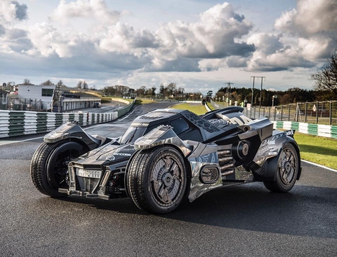Khi “siêu xe bò” Lamborghini lột xác thành “siêu xe Dơi”